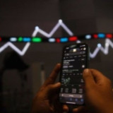 FTSE Russell Tunda Review Indeks Indonesia, Pasar Global Masuk Mode Wait and See