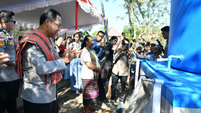 Kapolda NTT Resmikan Sumur Bor untuk Warga Liliba, Irjen Pol Rudi Darmoko Disambut Warga dengan Tarian Tradisional