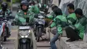 Buntut Insiden Dishub Tarik Motor Ojol di Trotoar, Pemprov DKI Bakal Sediakan Lahan Parkir Khusus Ojek Online