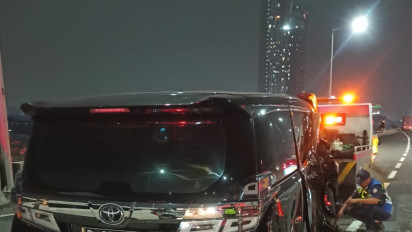 Detik-Detik Truk Tronton Rem Blong Sebabkan Tabrakan Beruntun di Tol Kemayoran, Lima Orang Luka-Luka