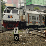 Rel Tak Boleh Tenggelam Saat Mudik: Menteri PU Bentuk Satgas Khusus Antisipasi Banjir Jalur Keretasa