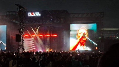 Muse Tampil Menghentak Selama Satu Setengah Jam di Jakarta: Dibuka Hysteria, Ditutup Starlight