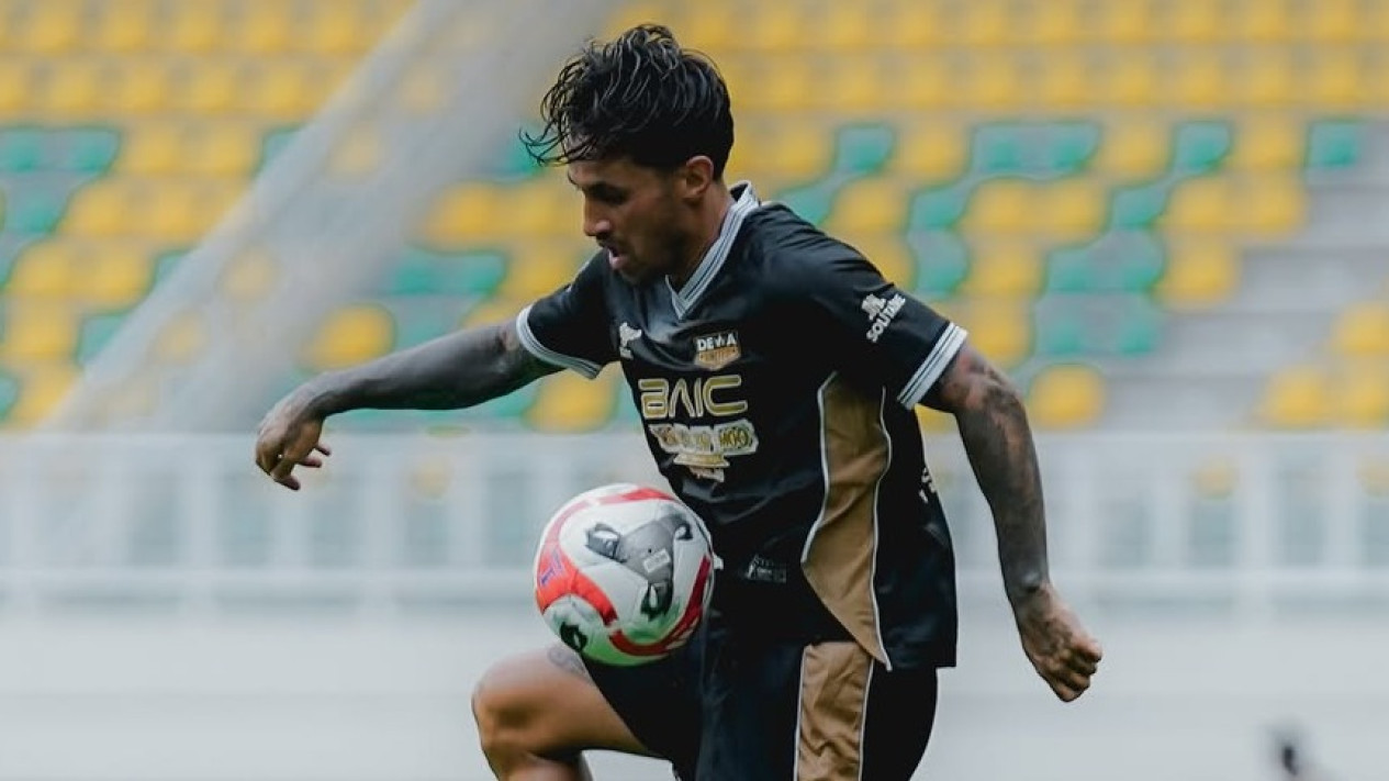 Jadwal Super League Pekan ke-7: Dewa United Ditantang Persebaya hingga Borneo FC Vs Persija, Persib Kapan?
            - galeri foto