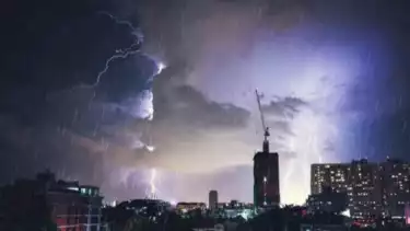 Ilustrasi hujan lebat.