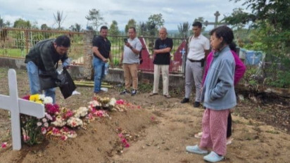 Diduga Ada Kejanggalan, Polisi Bongkar Makam Wartawan yang Tewas Mengenaskan 