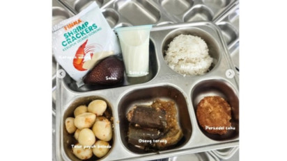 Imbas Keracunan Massal, Komisi IX DPR RI Minta Hentikan Penambahan Dapur MBG Baru