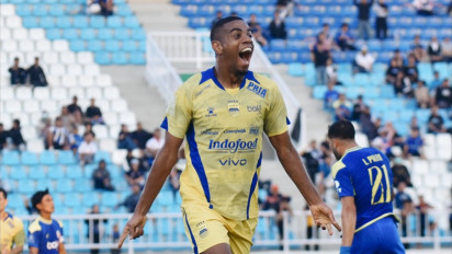 5 Fakta Kemenangan Persib Bandung Vs Arema, Beckham Jadi Kapten Hingga Uilliam Barros Jadi Top Skor