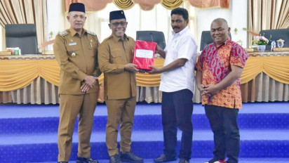Bupati Masinton Pasaribu ke DPRD Tapteng: Ditekan, Saya Makin Keras!
