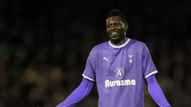 Eks striker Liga Inggris Emmanuel Adebayor