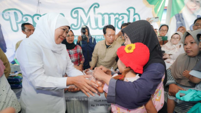 Pasar Murah ke-99 di Jombang, Gubernur Khofifah: Komitmen Pemprov Jatim Jaga Keterjangkauan dan Stabilitas Harga