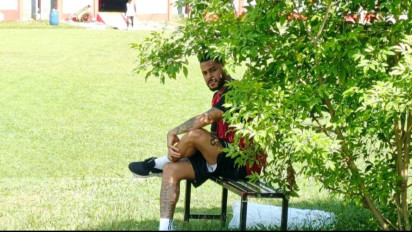 Maxwell Souza Hanya Duduk-Duduk Santai di Sesi Latihan Persija Jakarta, Alami Cedera usai Kalah dari PSM Makassar?