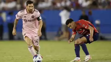 Lionel Messi Borong 2 Gol Sekaligus Bawa Inter Miami ke Playoff MLS 2025