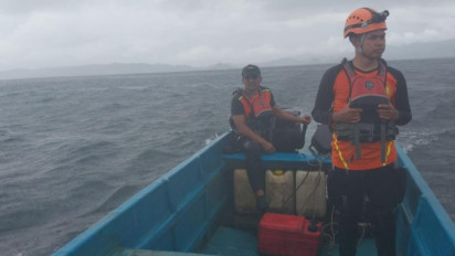 Tim SAR Ternate Lakukan Pencairan Seorang Nelayan di Halmahera Selatan Diduga Terjatuh dari Perahu