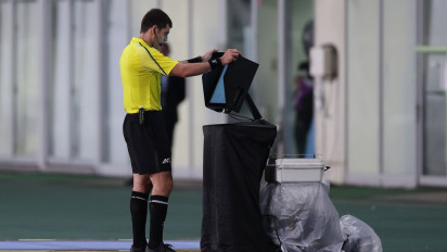 Profil Muhammad Tri Santoso, Wasit Laga Persik Vs Persib yang Beri Keputusan Berbeda Atas Kartu Merah