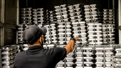 Prabowo Klaim MBG Berhasil Ciptakan 1,5 Juta Lapangan Kerja, Mau Kucurkan Anggaran Lebih Besar Lagi: Uang Masuk ke Desa