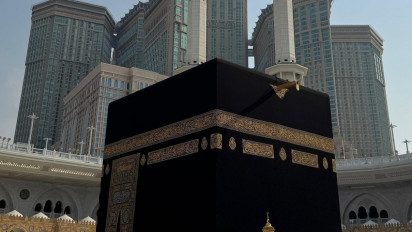 Di Balik Air Mata Ka’bah: Perjalanan Batin Penuh Makna Bersama MGH Tours