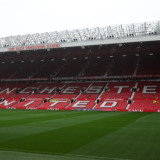 Siapkan Dana 60 Juta Euro, Manchester United Bidik Bek Sayap Eintracht Frankfurt untuk Gusur Posisi Luke Shaw