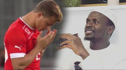 Sujud Syukur di Anfield, Inilah 7 Pemain Muslim yang Pernah Bersinar di Liverpool, Nomor 6 Suka Bangun Masjid