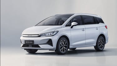 Harga BYD M6 DM Mulai Rp310 Juta? MPV Hybrid Baru BYD Langsung Diburu Konsumen