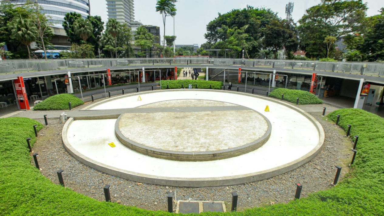 Berita Foto: Warga Habiskan Akhir Pekan di Taman Literasi Blok M
            - galeri foto