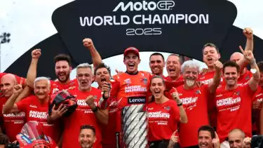 Marc Marquez dan tim Ducati pesat gelar juara di MotoGP Jepang 2025