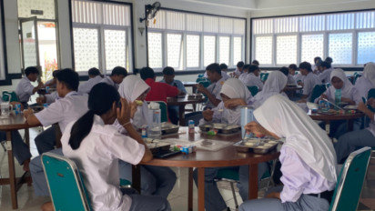 Bukan MBG, Makan Gratis Siswa di Sekolah Rakyat Pakai Sistem Catering