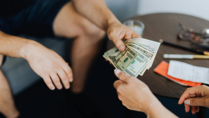 Teman Ngutang Terus tapi Susah Ditagihnya? Buya Yahya Bilang untuk Lakukan Hal Ini agar Tetap Dapat Pahala saat Menagih