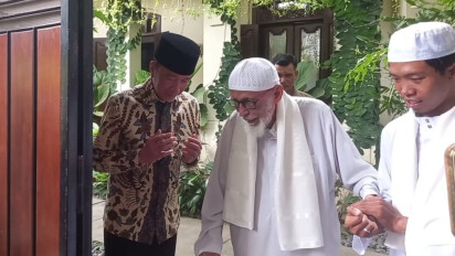 Ustaz Abu Bakar Ba’asyir Bertamu ke Rumah Jokowi: Saya Hanya Menasehati