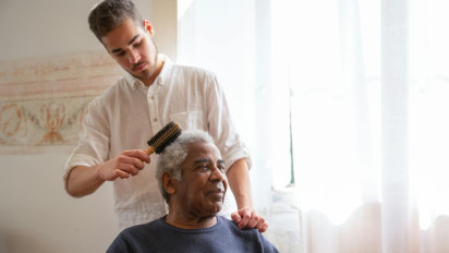 Apakah Menantu Harus Selalu Menuruti Mertua yang Minta Ini Itu? Buya Yahya Menegaskan Kalau...