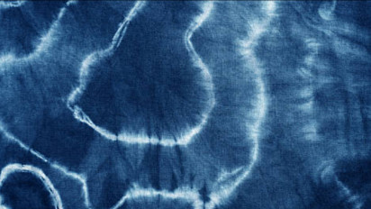 Wow! Dari Tokyo hingga Paris, Batik Shibori asal Indonesia Lolos Kurasi Ketat di Ajang Mode Internasional