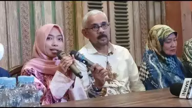 2 Permohonan Istri Diplomat Arya Daru, Merasa Tak Rela Jika Mendiang Suami Selalu...