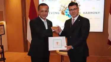 Menteri Transmigrasi M. Iftitah Sulaiman Suryanagara.