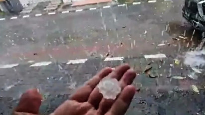 Heboh Hujan Es di Lampung, Begini Penjelasan BMKG