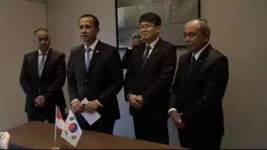 Perusahaan Korea Selatan LX International berkomitmen untuk melakukan investasi senilai Rp1,2 triliun di Kawasan Transmigrasi Maloy-Kaliorang, Kalimantan Timur.