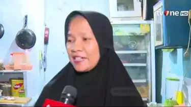 Ibu Emi, warga Kampung Tongkol Jakarta Utara