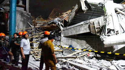 Tangis Duka Ponpes Al Khoziny Sidoarjo: 14 Santri Meninggal Dunia, Berikut Tata Cara Melakukan Shalat Ghaib