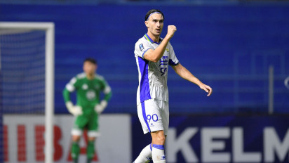 Mode Tempur, Bojan Hodak Tegaskan Persib Bandung Tetap Percaya Diri Meski Tanpa Andrew Jung