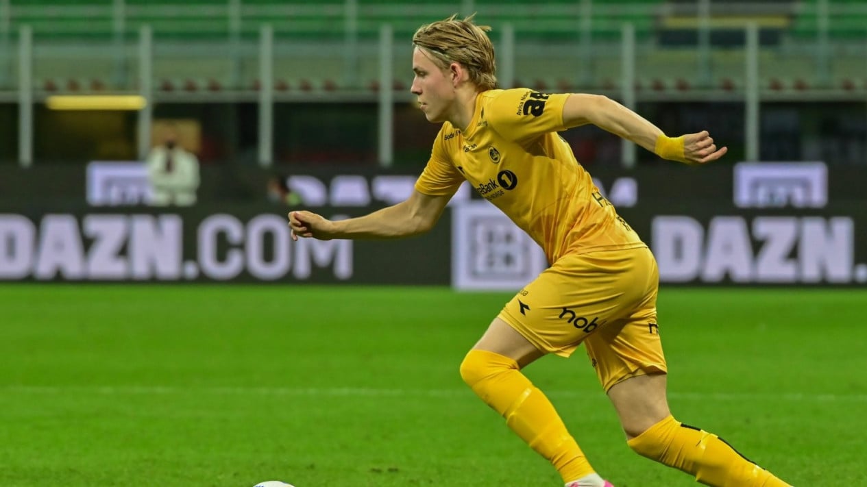 Belum Lupakan AC Milan, Jens Petter Hauge Sebut Gol ke Gawang Inter Terasa Seperti Derby Pribadi
            - galeri foto