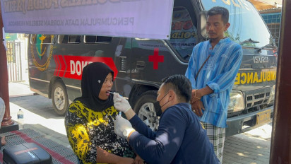 Dokkes Polda Jatim Kumpulkan DNA Keluarga Korban Reruntuhan Bangunan Ponpes Al Khoziny Sidoarjo