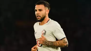 Calvin Verdonk bantu LOSC Lille kalahkan AS Roma