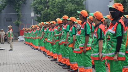 DLH Jakarta Turunkan 2.100 Pasukan Oranye Amankan Kebersihan HUT ke-80 TNI di Monas