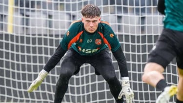 Siapa Kayne van Oevelen? Kiper Jangkung Keturunan Surabaya yang Siap Tantang Maarten Paes dan Emil Audero di Timnas Indonesia