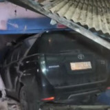 Mobil Rombongan Pedangdut Cantika Davinka Tabrak Motor, 2 Korban Tewas Salah Satunya Bocah 13 Tahun