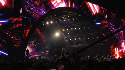 Synchronize Fest 2025 Hari Pertama: Perayaan 10 Tahun Penuh Kolaborasi, Nostalgia, dan Aksi Spektakuler