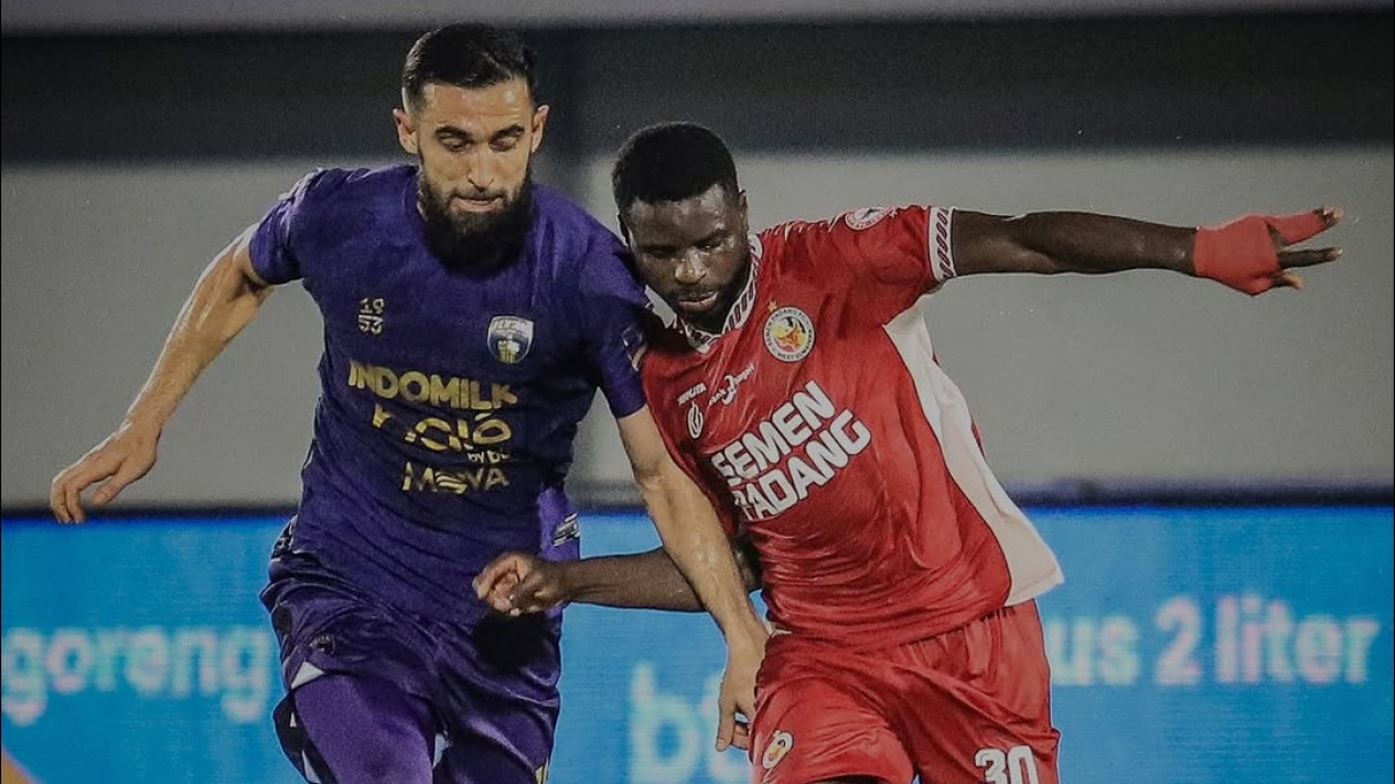 Semen Padang Kalah dari Persita Tangerang, Andre Rosiade: Almeida Out!
            - galeri foto