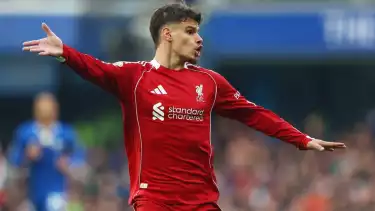 Milos Kerkez di Liverpool