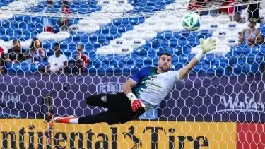 Kiper Timnas Indonesia Maarten Paes di FC Dallas