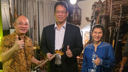 Pusaka Kyai Udan Mas Diserahkan kepada Menteri Purbaya, Simbol Doa bagi Kemakmuran Bangsa