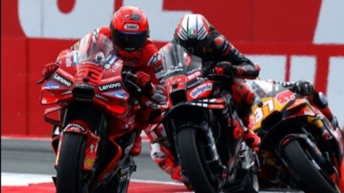 Tabrak Marc Marquez di Lap Pertama MotoGP Indonesia 2025, Marco ...