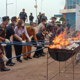 Kanwil DJBC Kepri Musnahkan Barang Ilegal Hasil Penindakan dari 244 Kasus